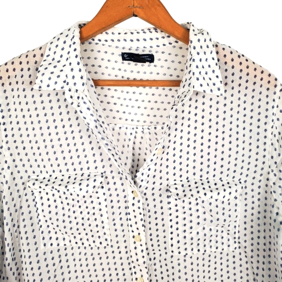 GAP White and Blue Button Down Shirt. Lightweight Boyfriend Fit. MED - Picture 2 of 9